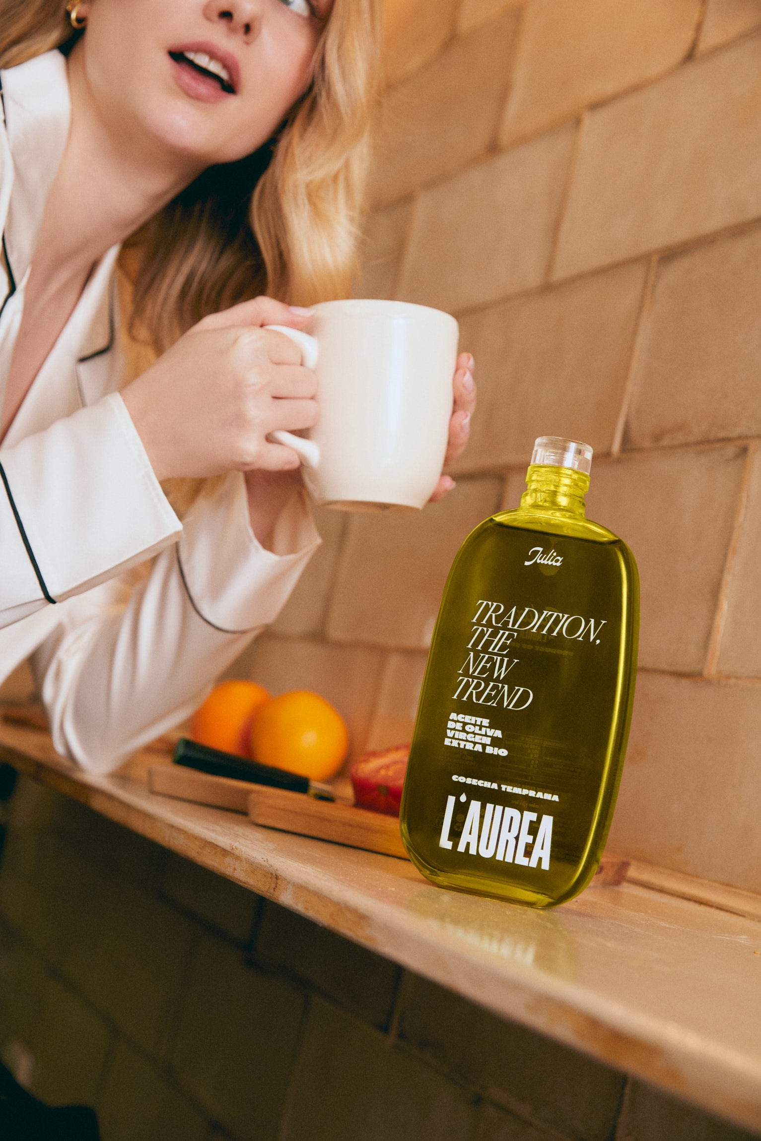 Julia: Premium Organic Extra Virgin Olive Oil | L'Aurea